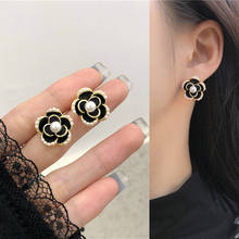 Pendientes clásicos de perlas negras y rosas para mujer y niña, aretes coreanos con pétalos de flores, joyería para la oreja, regalo, novedad de 2021 2024 - compra barato