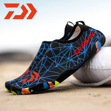Новый Daiwa Рыбалка водонепроницаемая обувь Для мужчин пляжные сандалии для прогулок серфинга женщина быстросохнущие Dawa, рыболовство обувь Size35-46 водоотталкивающих скальных туфель 2024 - купить недорого
