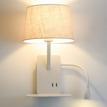 Lámpara LED moderna de pared para el hogar, candelabro de hierro con interruptor USB, estilo Simple, para leer, mesita de noche 2024 - compra barato