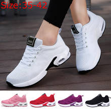 Модные женские легкие кроссовки, кроссовки для бега на открытом воздухе, спортивная обувь, дышащая сетчатая женская обувь для бега, кроссовки с воздушной подушкой 2024 - купить недорого