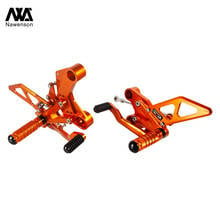 Motocicleta ajustável rearset cnc alumínio freio de mudança de engrenagem pedais apoio para os pés kit de recolocação para duke 790 2018-2020 2024 - compre barato