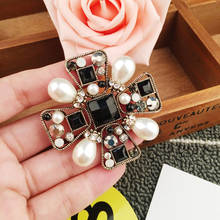 Luxury vintage famous brand design baroque style brooches Exquisite woman pearl clothing accessories 2024 - buy cheap