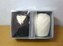Cheapest Gift Bride and Groom Salt and Pepper Shakers For black and white Wedding favors and Party decorations 24pcs=12sets/lot 2024 - buy cheap
