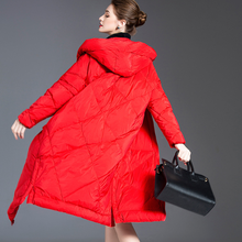 Женская зимняя куртка с капюшоном, красная длинная куртка черного цвета, стильная женская Брендовая верхняя одежда 2024 - купить недорого