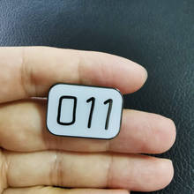 Obtenga este pequeño pin Eleven y sea nuestra heroína favorita de Stranger Things. 2024 - compra barato