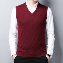 2021 New Men's Knit Vest Striped Vest For Male Sleeveless V-neck Sweater Tops Vest 2024 - buy cheap