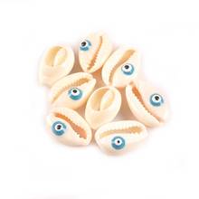 10 Uds. De conchas de mar naturales con diseño de ojos malvados para álbum de recortes, joyería, artesanía, decoración hecha a mano, accesorios para pulsera, TR0338 2024 - compra barato