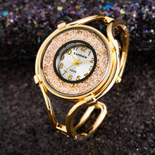 Reloj de lujo con diamantes de imitación para mujer, accesorio elegante con esfera redonda, correa de diseño tallado hueco, novedad de 2019 2024 - compra barato