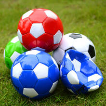 Mini balones de fútbol clásicos para niños, tamaño 2, balón de fútbol de goma inflable, juguetes de guardería, regalos para deportes al aire libre, 15CM 2024 - compra barato