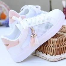 Zapatos blancos de malla para mujer, zapatillas transpirables a la moda para estudiantes, zapatos casuales coreanos, zapatos deportivos planos para mujer, G28 2024 - compra barato