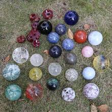 Esfera natural da bola de cristal de quartzo da energia de feng shui para o presente da decoração 2024 - compre barato