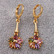 Pendientes colgantes chapados en oro para mujer, aretes de flor de cobre de circón, joyería para fiesta, regalo de boda 2024 - compra barato