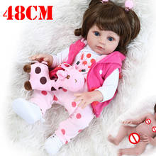 48cm popular muito macio flexível de corpo inteiro silicone boneca bebe renascer bebê menina em rosa girafa vestido doce rosto cuddly recém nascido 2024 - compre barato