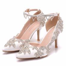 Sapatos de cristal rainha feminino, sapatos de casamento da moda com borlas brancas e salto alto ponteagudo 2024 - compre barato