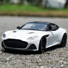 WELLY-figuras de acción de Aston Martin DBS Superleggera, modelo de coche de aleación, adornos de colección, juguete para niños, regalo, modelo de fundición a presión, 1:24 2024 - compra barato