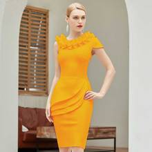 Платье женское вечернее оранжевое с оборками, без рукавов 2024 - купить недорого