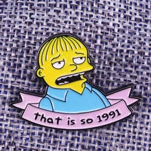 Broche de dibujos animados de Freddie Wiggum That is so 1991, insignia de figura de tv, joyería meme de internet, regalo divertido 2024 - compra barato