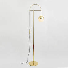 Современная Напольная Лампа в стиле пост-модерн, модель гостиной с золотым шаром, прикроватная лампа для планера 2024 - купить недорого