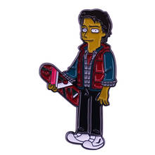 Broches de figura de Anime Marty McFly, joyería de película de ciencia ficción, alfileres de solapa, tema volver al futuro, regalos de esmalte, accesorio de fiesta 2024 - compra barato