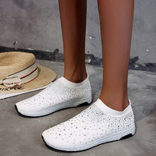 Baideng-zapatos de calcetín con diamantes de imitación para mujer, zapatillas ligeras de malla transpirable, para correr, informales, para caminar, talla grande 2024 - compra barato