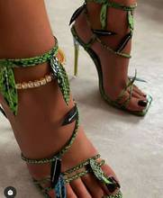 2021 novas sandálias femininas cruz-amarrado banda estreita cores misturadas plutônio clássicos moda dedo do pé quadrado sapatos de salto stiletto conciso 2024 - compre barato