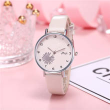 2021 Fashion Small Daisies Watch Zegarek Damski Casual Fashionable Ladies Leather Strap Watch Student Wrist Watch Montre Femme 2024 - buy cheap