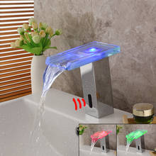 Смеситель для ванной со светодиодный Ной подсветкой, латунный хромированный индукционный кран для раковины, для горячей и холодной воды 2024 - купить недорого