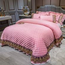 Новый роскошный розовый плотный бархатный фланелевый флисовый стеганый Золотой кружевной покрывало для кровати, простыня, чехол для матраса, наволочки 2024 - купить недорого
