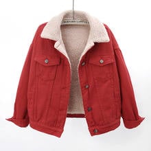 Корейская мода 6 цветов Свободная короткая джинсовая куртка пальто для женщин Зимняя Толстая теплая джинсовая куртка с подкладкой из меха ягненка женская куртка Chaqueta Mujer 2024 - купить недорого