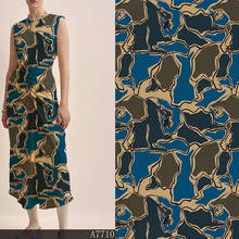 Заводская индивидуальная печатная полиэфирная стрейчевая атласная ткань Брендовая женская рубашка одежда саржевая ткань для платья на метр 2024 - купить недорого