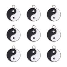 Colgantes de esmalte de aleación de 20 piezas, trigrama de Yin Yang Taiji blanco y negro para la fabricación de joyas, pulsera DIY, collar, 21x18x2mm, agujero: 2mm 2024 - compra barato