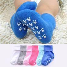 Хлопковые детские Носки ярких цветов, нескользящие носки для маленьких девочек, носки для новорожденных мальчиков, мягкие детские носки 2024 - купить недорого