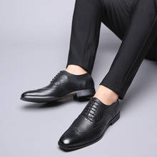 Sapatos masculinos formais de couro, calçados clássicos para casamento e festas, estilo oxford masculino de marca de luxo 2024 - compre barato