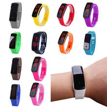 De deporte de moda de las mujeres relojes Color caramelo de goma de silicona de pantalla táctil Digital relojes resistente al agua reloj de pulsera FS99 2024 - compra barato