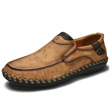 Sapato mocassim de couro feito à mão, casual, macio, respirável e leve, sapatos baixos para dirigir, moda masculina, tamanho grande 2024 - compre barato