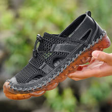 Verão sandálias de couro macio dos homens feitos à mão clássico chinelos de caminhada praia sandalias ao ar livre homens sandálias romanas novo 2024 - compre barato