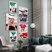 Impresiones artísticas de cóctel de modelo femenino, pintura de lienzo reflejada de Lady In Red Hat y esmoquin, póster de figura de vida tranquila, decoración del hogar 2024 - compra barato