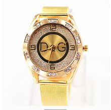 Часы женские кварцевые с кристаллами, люксовые брендовые модные с медведем, с сетчатым браслетом из золотистого металла 2024 - купить недорого