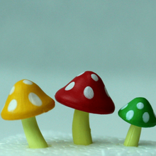 3pcs Mushroom Miniature Fairy Figurines Resin Bonsai Micro Landscape DIY Crafts Miniatures Fairy Garden Miniatures Decoration 2024 - buy cheap
