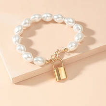 Pulseras minimalistas de perlas de agua dulce para Mujer, pulsera con cierre de Color dorado, joyería para mano, joyería para Mujer 2024 - compra barato