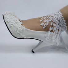 Novidade sapatos de salto alto com alça de tornozelo, flor branca, mulheres, sapatos de salto redondo, para casamento, damas de honra, sapatos de festa, 2020 2024 - compre barato