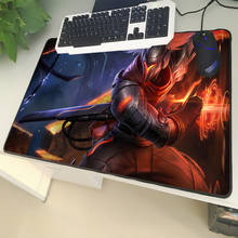 Xgz grande tamanho mouse pad bloqueio lol projeto yasuo longo cabelo espadachim padrão hd portátil mesa de computador esteira de borracha universal antiderrapante 2024 - compre barato