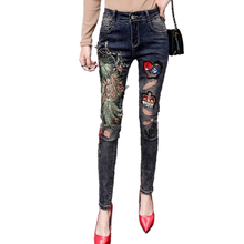 Весенние женские джинсы с вышивкой Феникс узорные джинсовые брюки до щиколотки повседневные женские брюки 2024 - купить недорого
