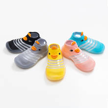 baby sock shoes summer cute duck floor shoes non-lip soft rubber first walkers 2024 - compre barato