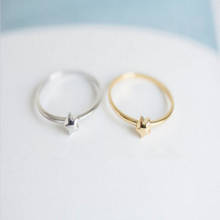 Сдержанное милое мини-кольцо со звездами, однотонный стерео дизайн, три цвета на выбор для женщин 2024 - купить недорого