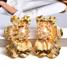 Wholesale New Fashion Flower-Shaped Metal Pearl Drop Earrings High-Quality ZA Gold Pendientes Jewelry Accessories For Women 2024 - buy cheap