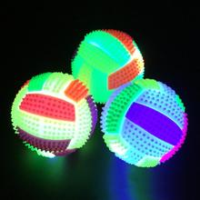 Светодио дный светодиодный волейбол мигающий свет изменение цвета подпрыгивая мяч с пупырышками детские игрушки 2024 - купить недорого