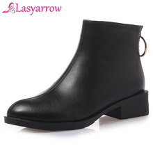 Lasyarrow 2019 Woman Ankle Boots Soft Leather Fashion Women Shoes Platform Winter Shoes Ladies Motorcycle Boots Plus Size 33-43 2024 - buy cheap