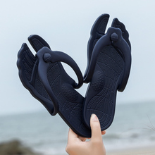 2019 New Plus Size 35-46 Men's Slippers Strange Toe Shape Couple Flip Flops Bathroom Massage Slippers Summer Beach Shoes 2024 - buy cheap