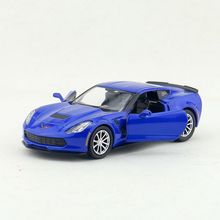 Modelo de coche deportivo para Chevrolet Corvette C7, escala 1:36, colección con licencia de Metal fundido a presión, vehículo de juguete 2024 - compra barato